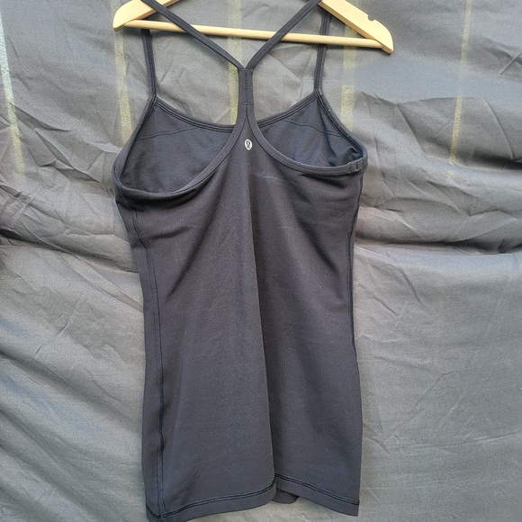 Lululemon power Y tank - Picture 1 of 3